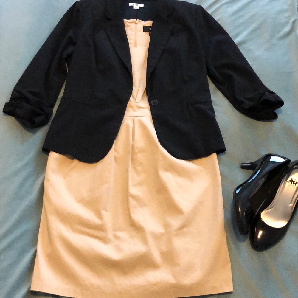 MOSSIMO Tan Ladies Dress w/ pockets🌿